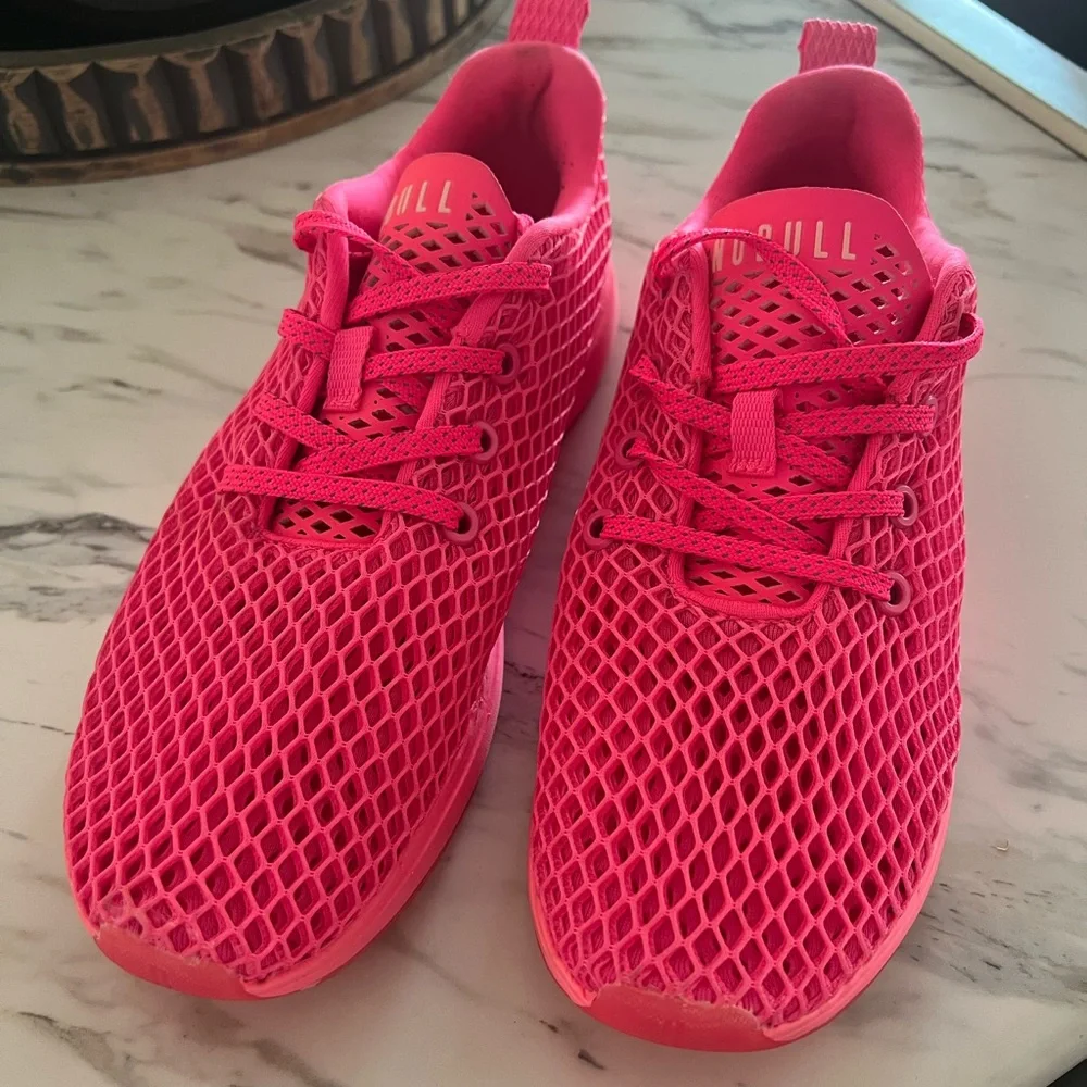 Brand New NOBULL Mesh Trainers - Picture 2 of 5